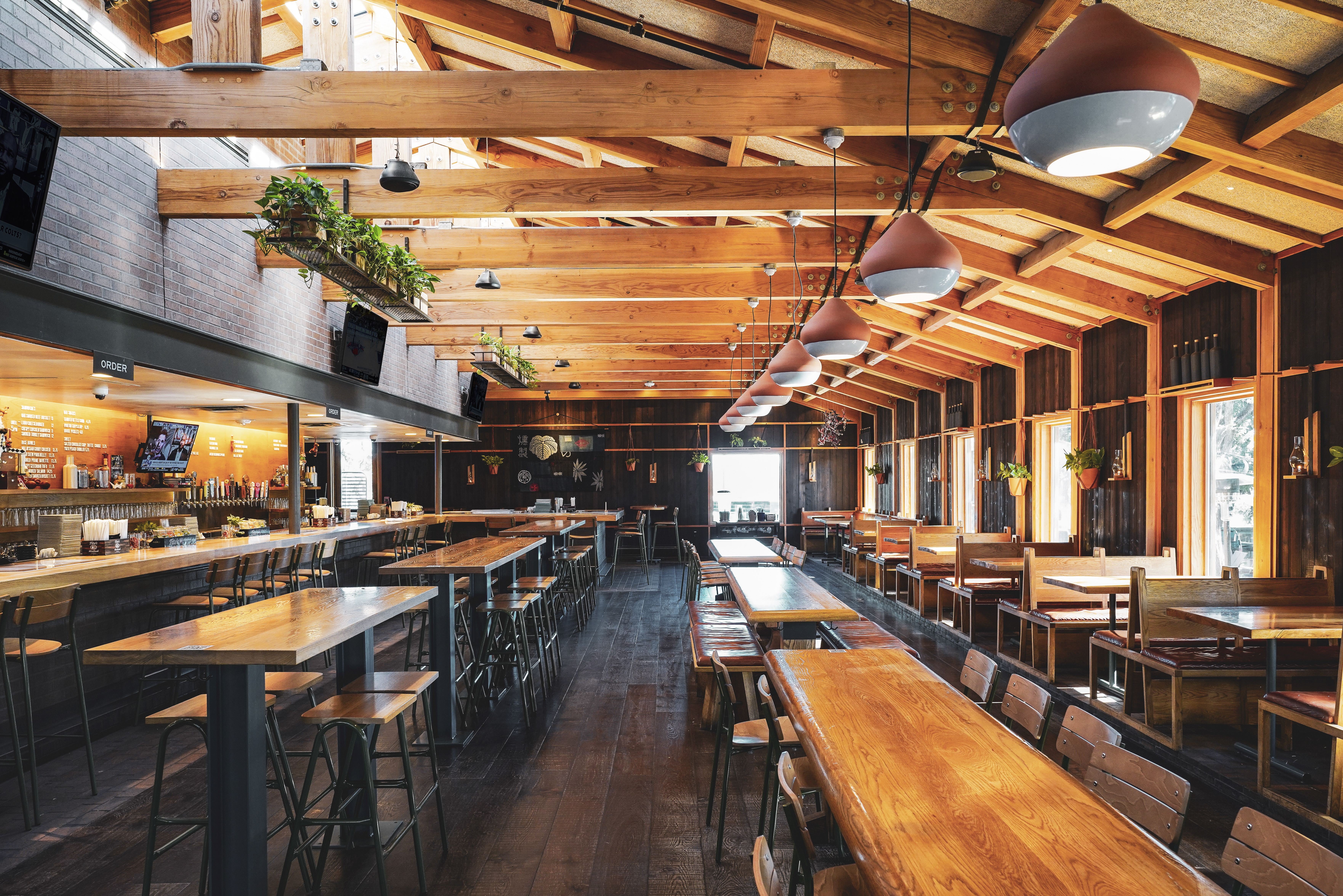 Timberlyne Loro Smokehouse Restaurant Timber Frame 1