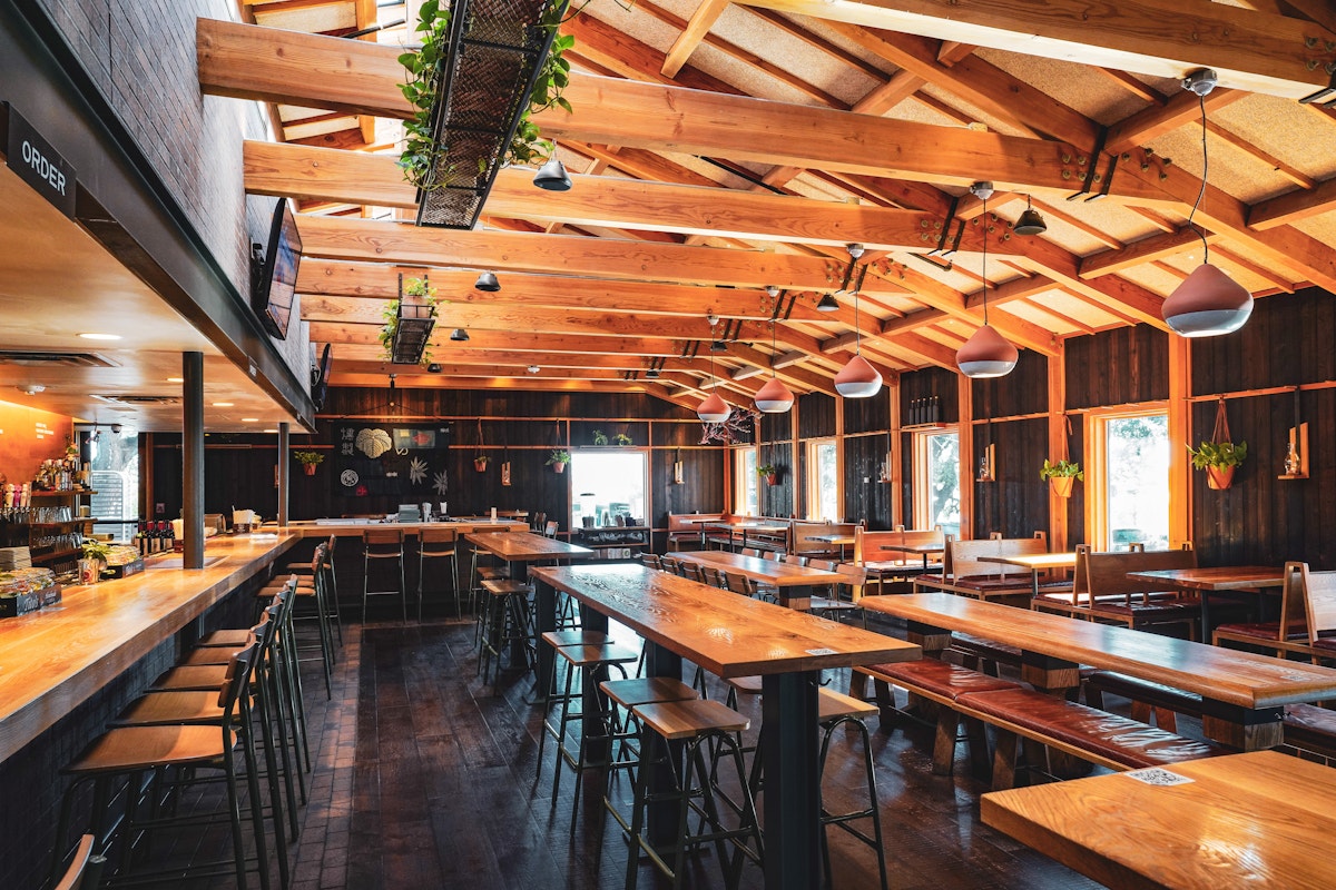 Timberlyne Loro Smokehouse Restaurant Timber Frame 4